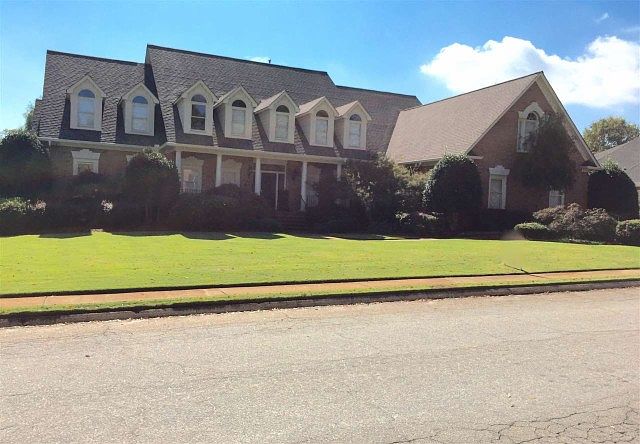 1st image of 302 Barrington Park Dr