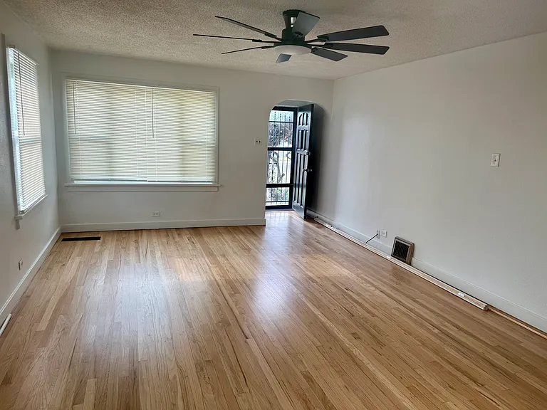 7180 E 70th Ave — Photo 2