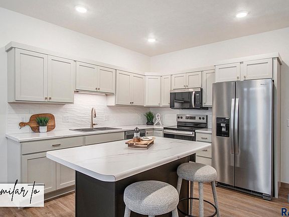 3rd image of 3514 S Jerome Pl