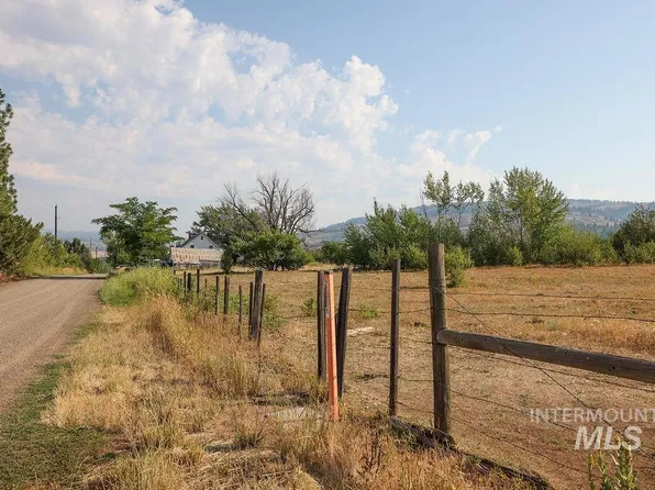 2425 Orchard Rd, Council, ID 83612