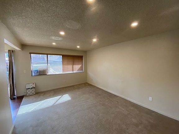 3rd image of 5006 Greenberry Dr