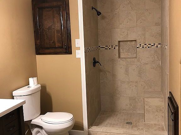2nd image of 929 Aspen Dr