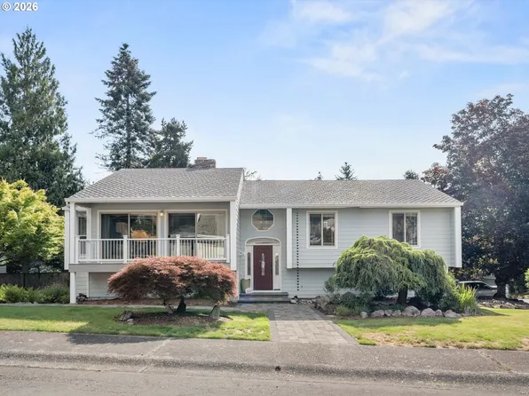 2498 Saddle Ct, West Linn, OR 97068