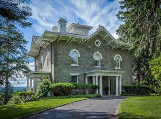 32 W Chestnut St, Kingston, NY 12401