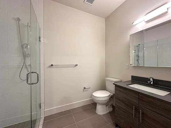 400 Claremont Avenue image 58 of 130