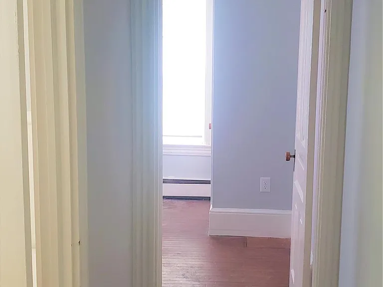 537 N Lime St #2 — Photo 6
