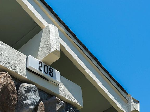 3rd image of 208 Mendelssohn Ct