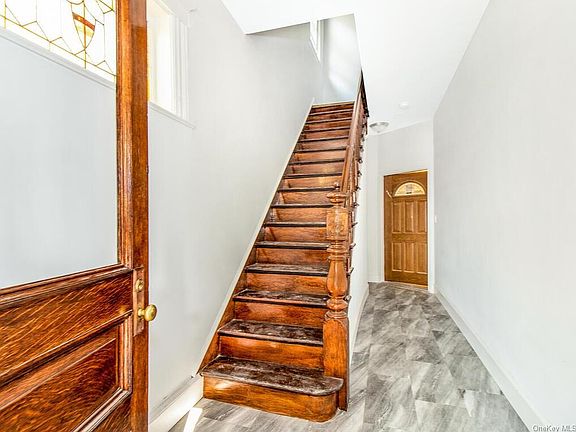 2nd image of 434 Park Hill Ave