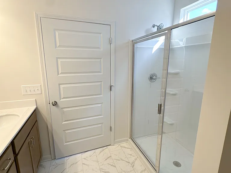 124 Red Oak Ln — Photo 16