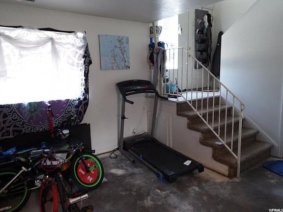 3rd image of 1572 W Garden Dr