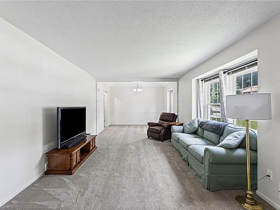 4th image of 507 London Way