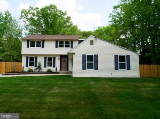 14 Sherry Ct, Turnersville, NJ 08012