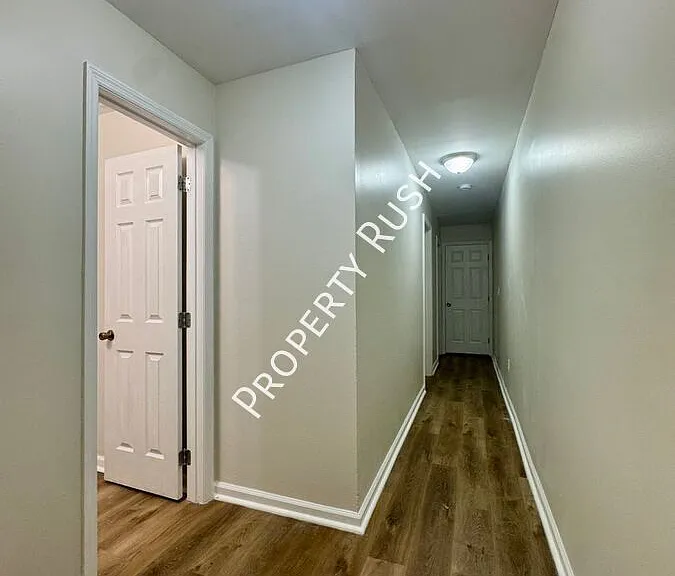 1718 Portland St #A — Photo 12