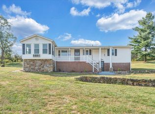 49 Monarch St, Daleville, VA 24083