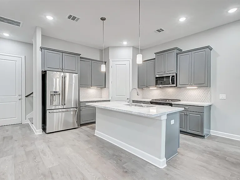 5105 Pine Reach Dr — Photo 8