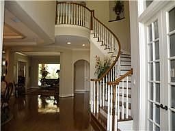 2nd image of 614 Royal Oaks