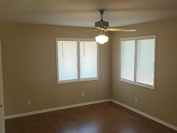 5th image of 4534 Weeks Park Ln