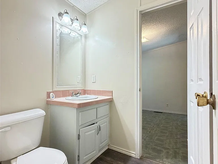 372 County Road 4450 — Photo 7