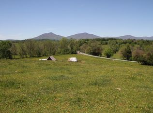 Peaks St, Bedford, VA 24523