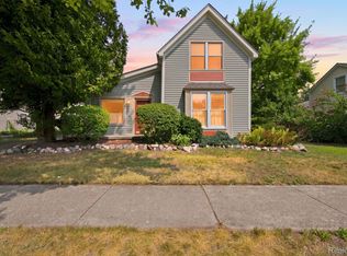 79 Dennison St, Oxford, MI 48371