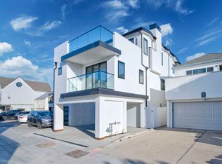 205 28th St #1/2, Newport Beach, CA 92663