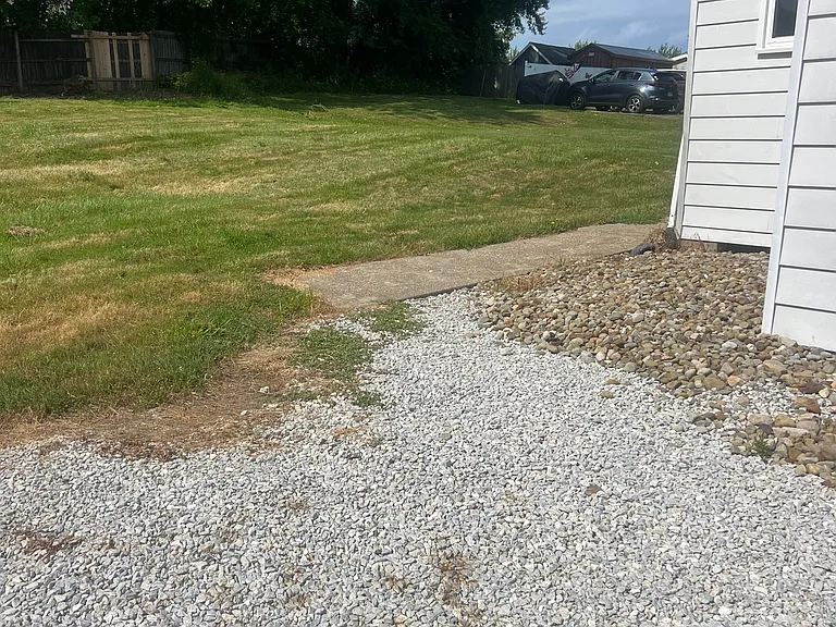 3930 Pine Ave — Photo 12