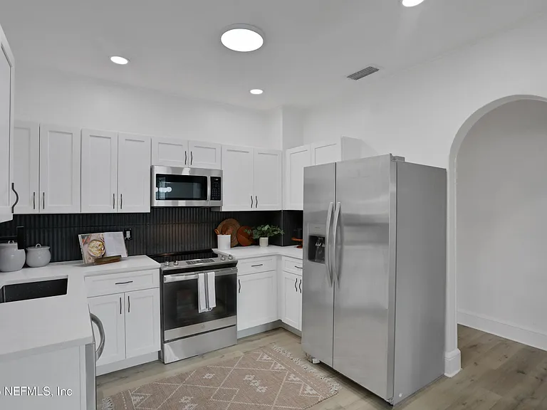 4725 French St — Photo 32