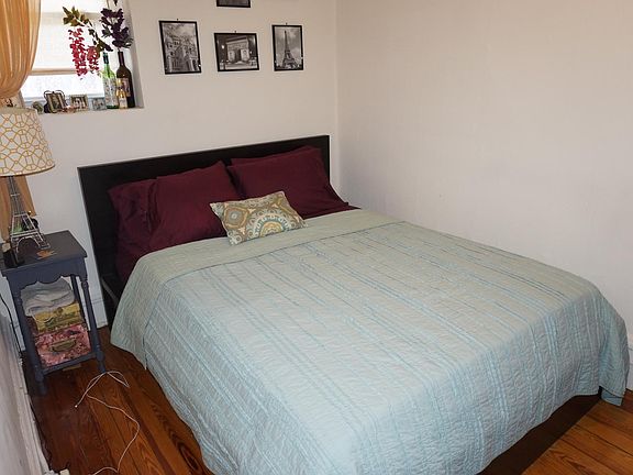 4th image of 2203 W Erie St APT 02R