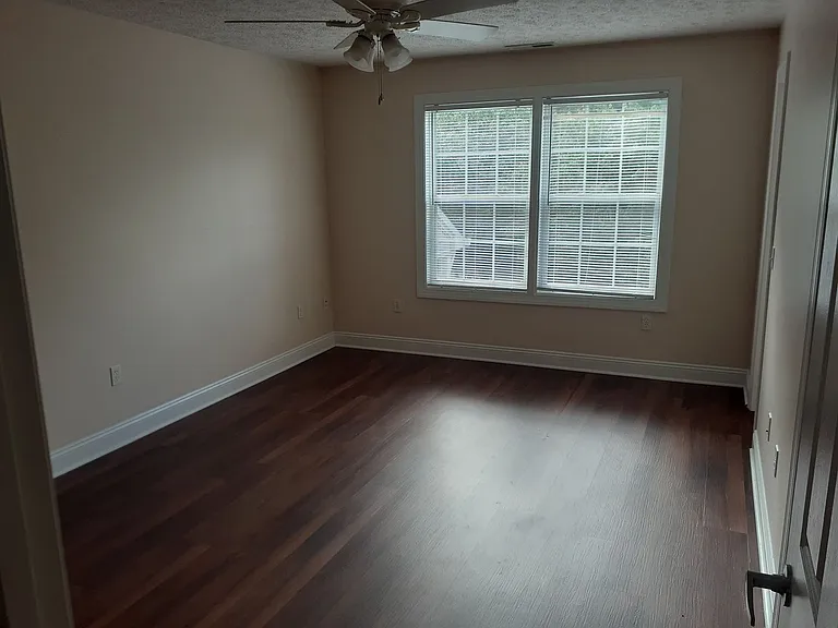 340 Huff Heritage Ln — Photo 4