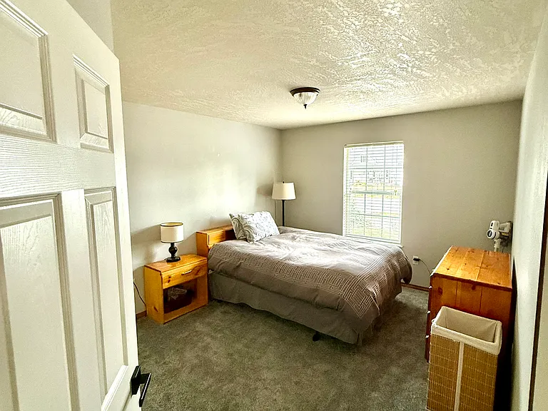1268 W Bentwood Loop — Photo 6