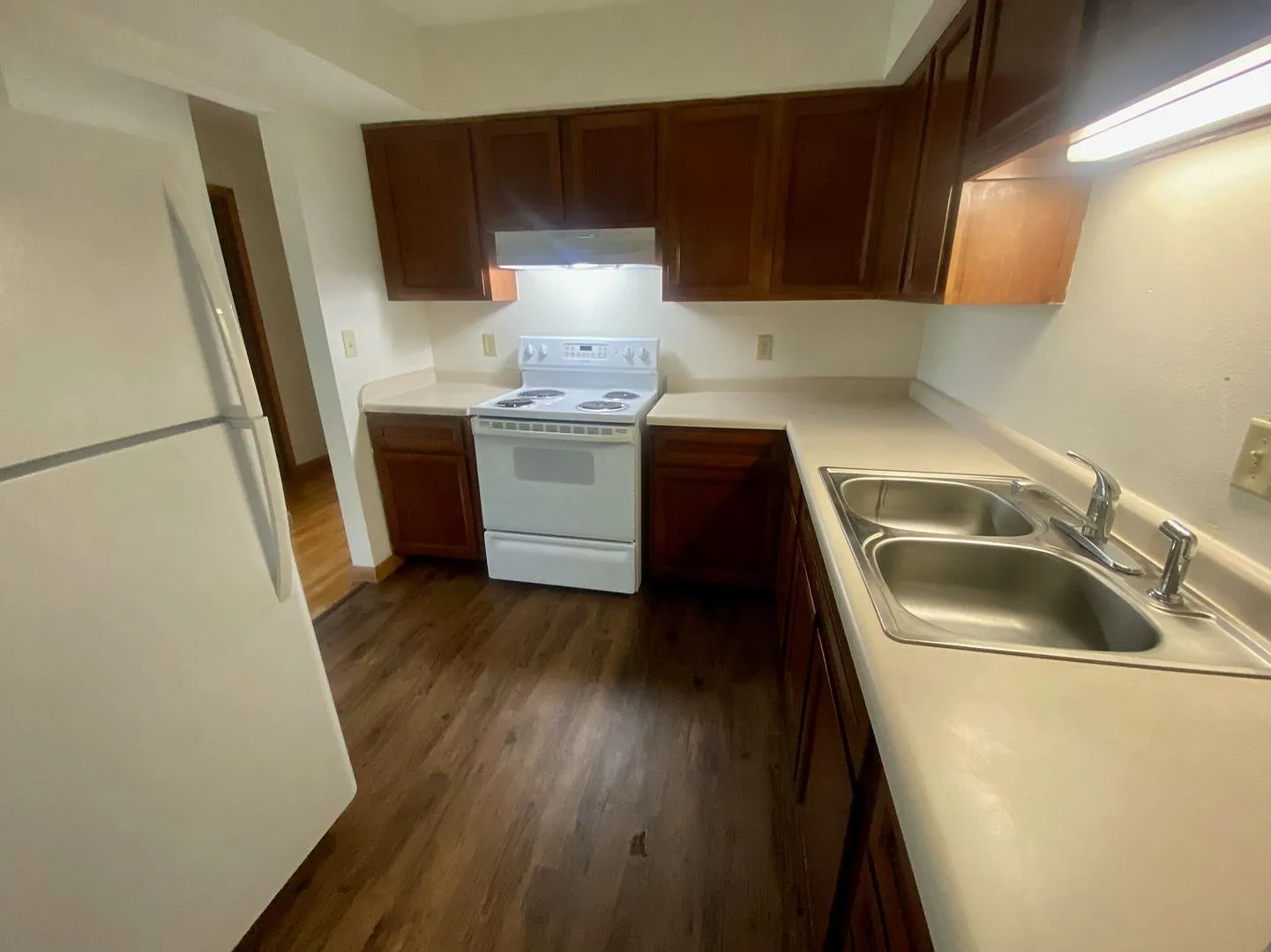 Reid Terrace — Photo 3