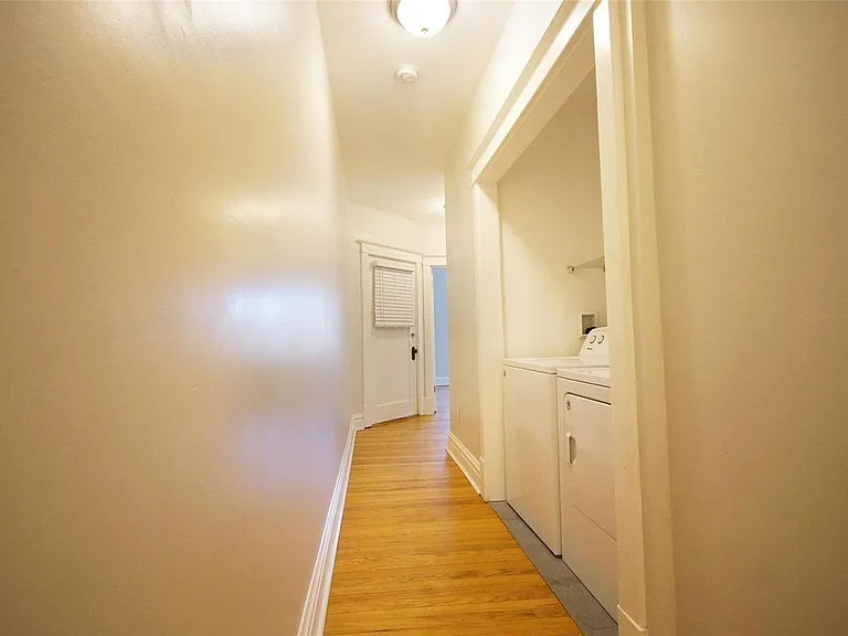 1917 Alfred Ave #2N — Photo 9