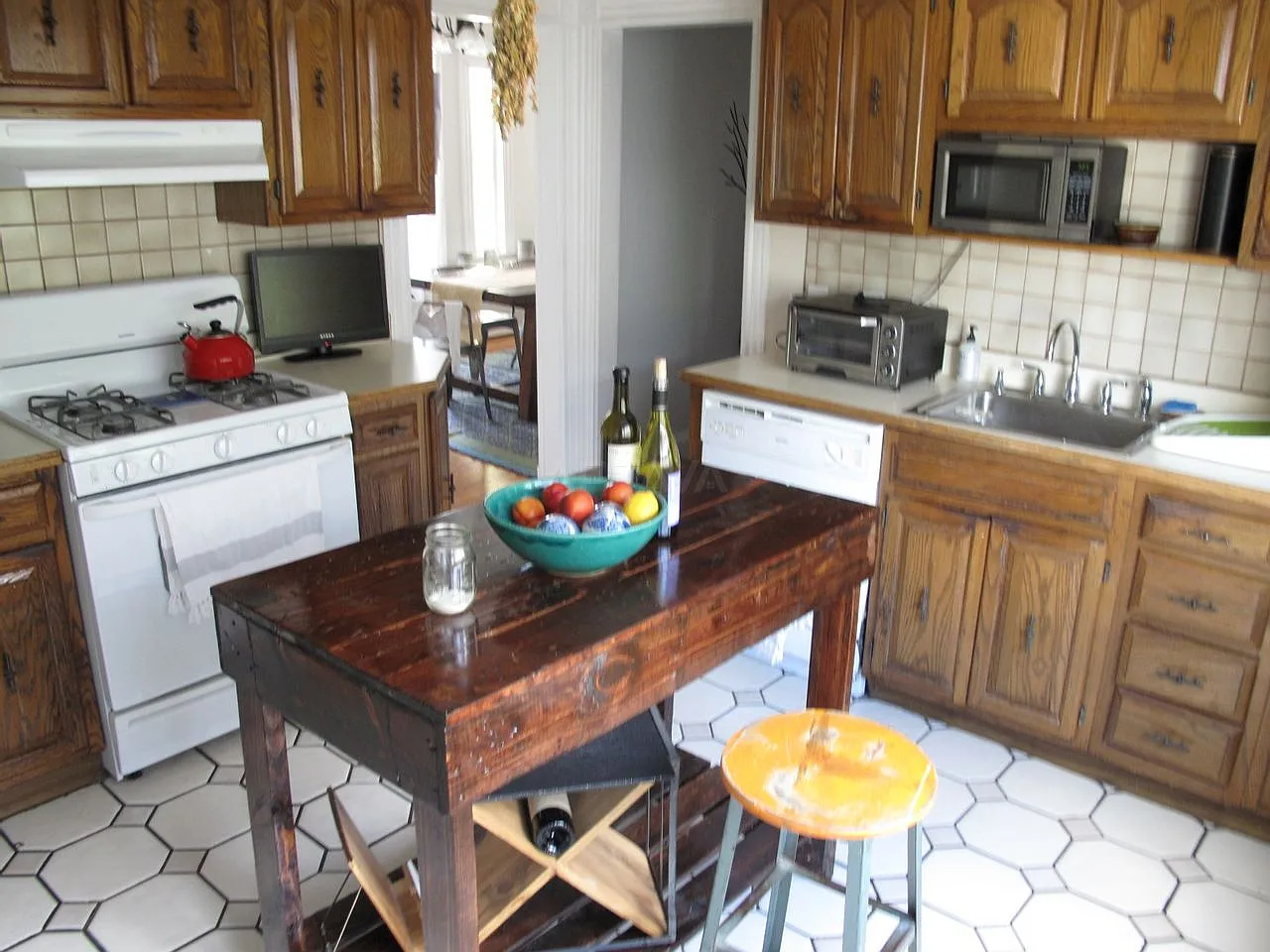 2 bed, 800 sqft, $3,000 — Photo 4