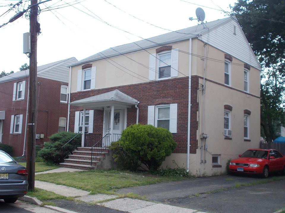 1st image of 526 Rosewood Ter #2
