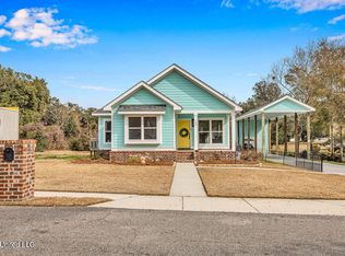 135 Dearman Ave, Long Beach, MS 39560