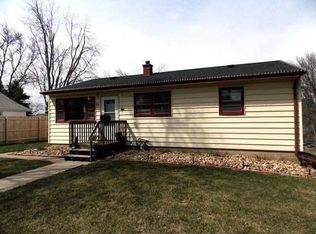 1912 E Pine St, Sioux Falls, SD 57103