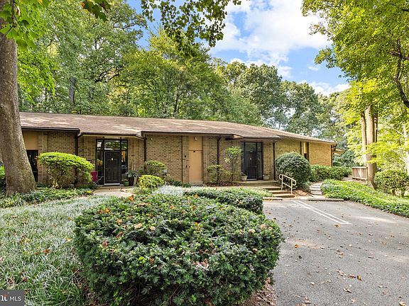 2nd image of 5900 Mount Eagle Dr APT 103