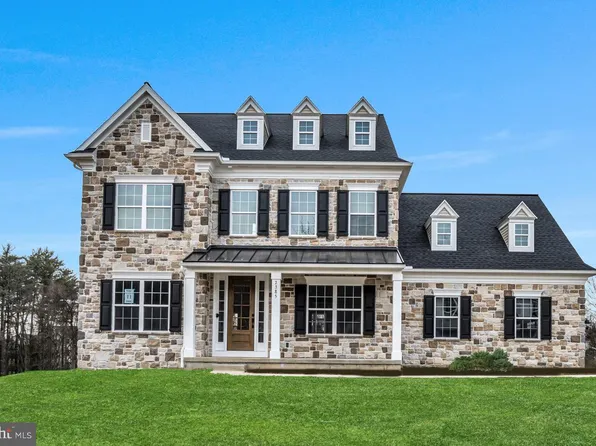 2385 Greenbriar Ln, Enola, PA 17025