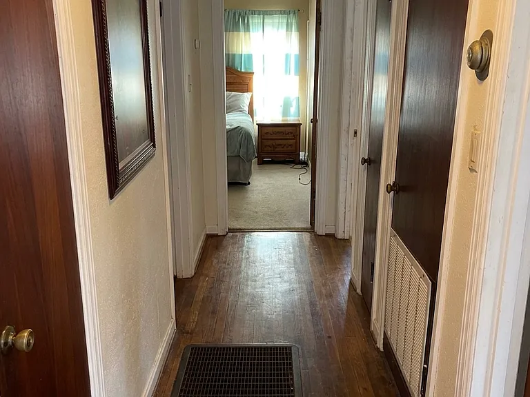 211 Ariola Ave — Photo 11