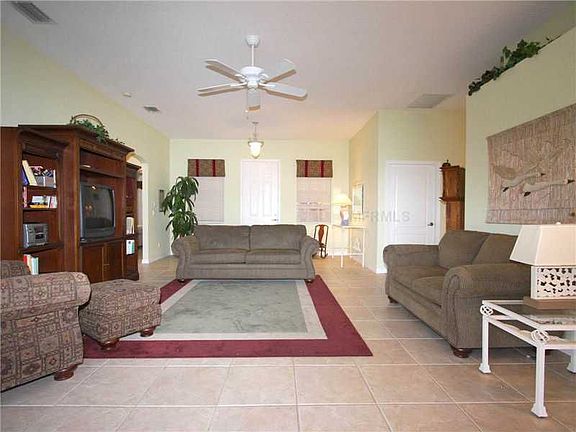 3rd image of 254 Madrid Blvd