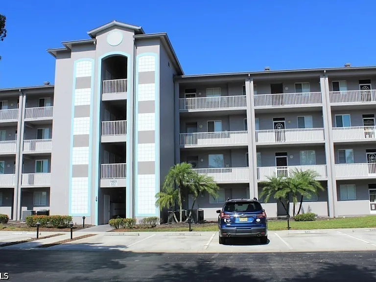 16625 Lake Circle Dr #523 — Photo 2
