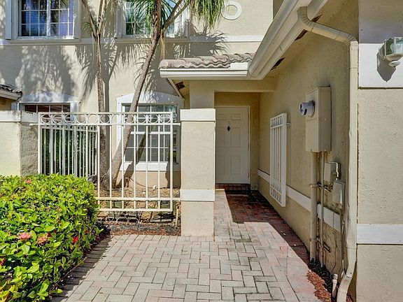 3rd image of 2298 NW 171st Terrace