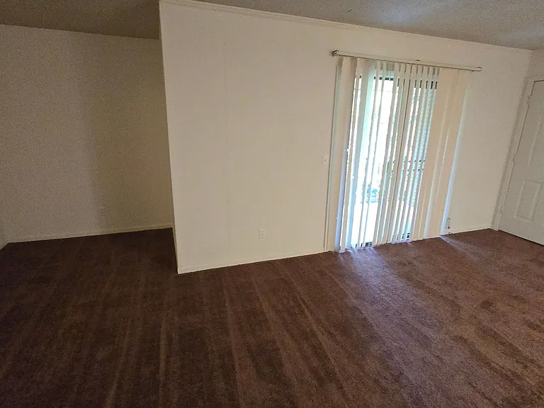 109 Thornwell Ct #G — Photo 6