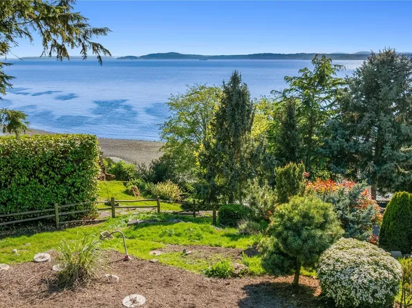 3253 Perkins Lane W, Seattle, WA 98199