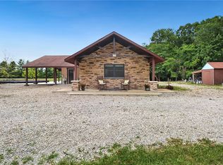 6751 Snake Trail Rd, Charleston, IL 61920