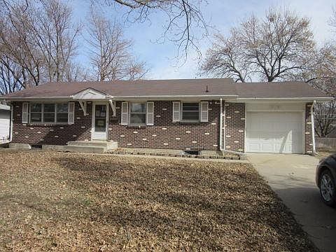 1516 N 15th St Beatrice NE 68310 Zillow