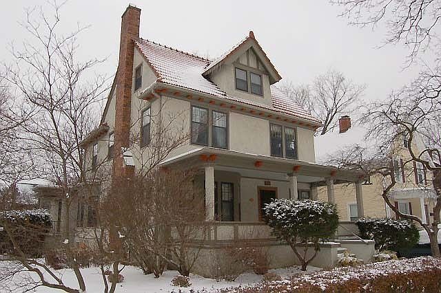 1st image of 1115 Wells St