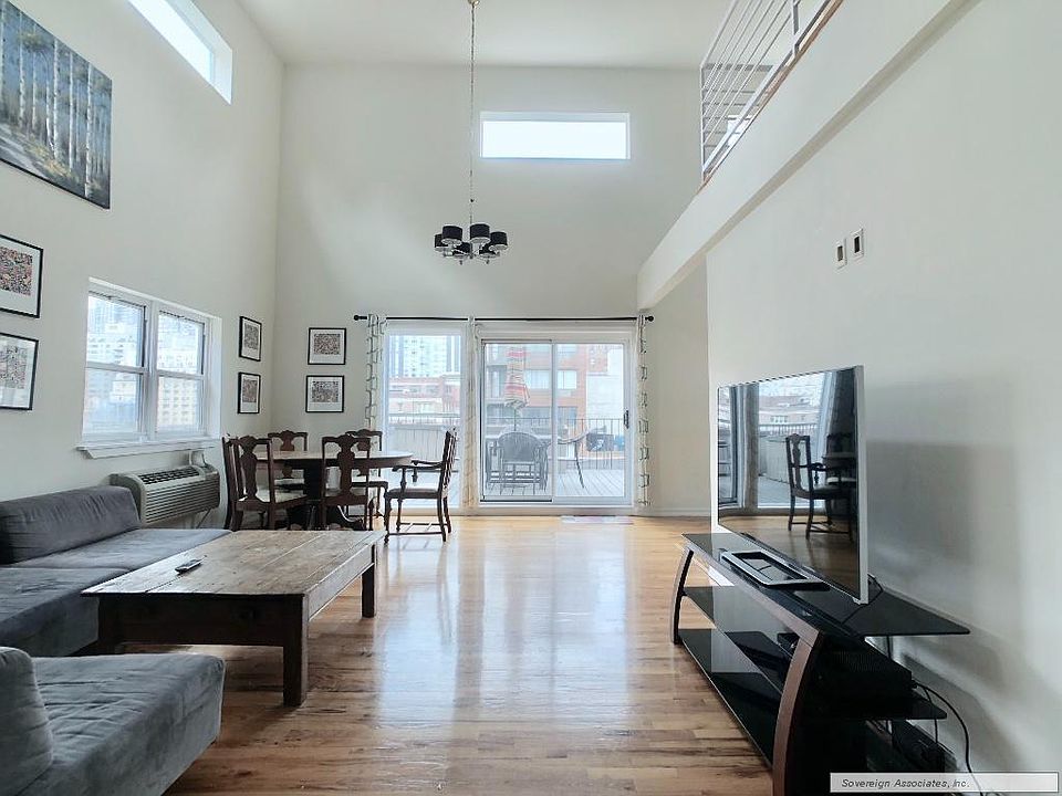 1st image of 401 E 68th St Frnt 1