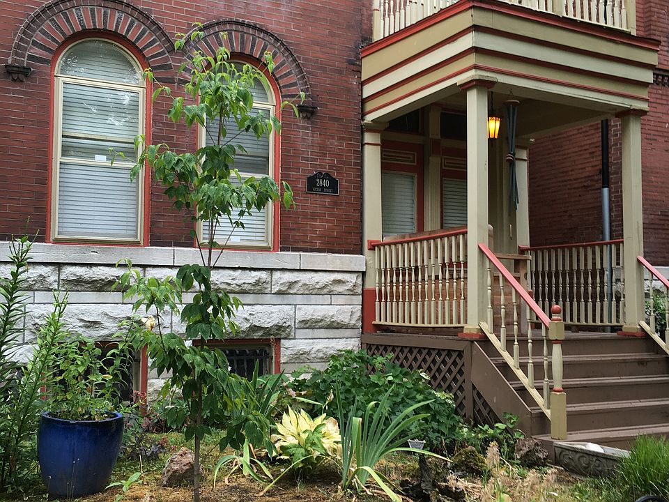 2nd image of 2840 Victor St