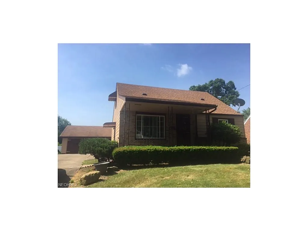 36 Renee Dr photo 1